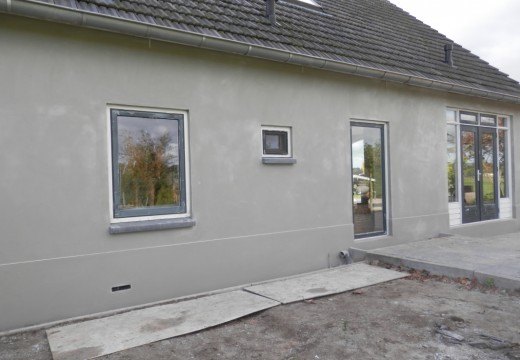 buitengevel-stucwerk-woonboerderij-11-520x360